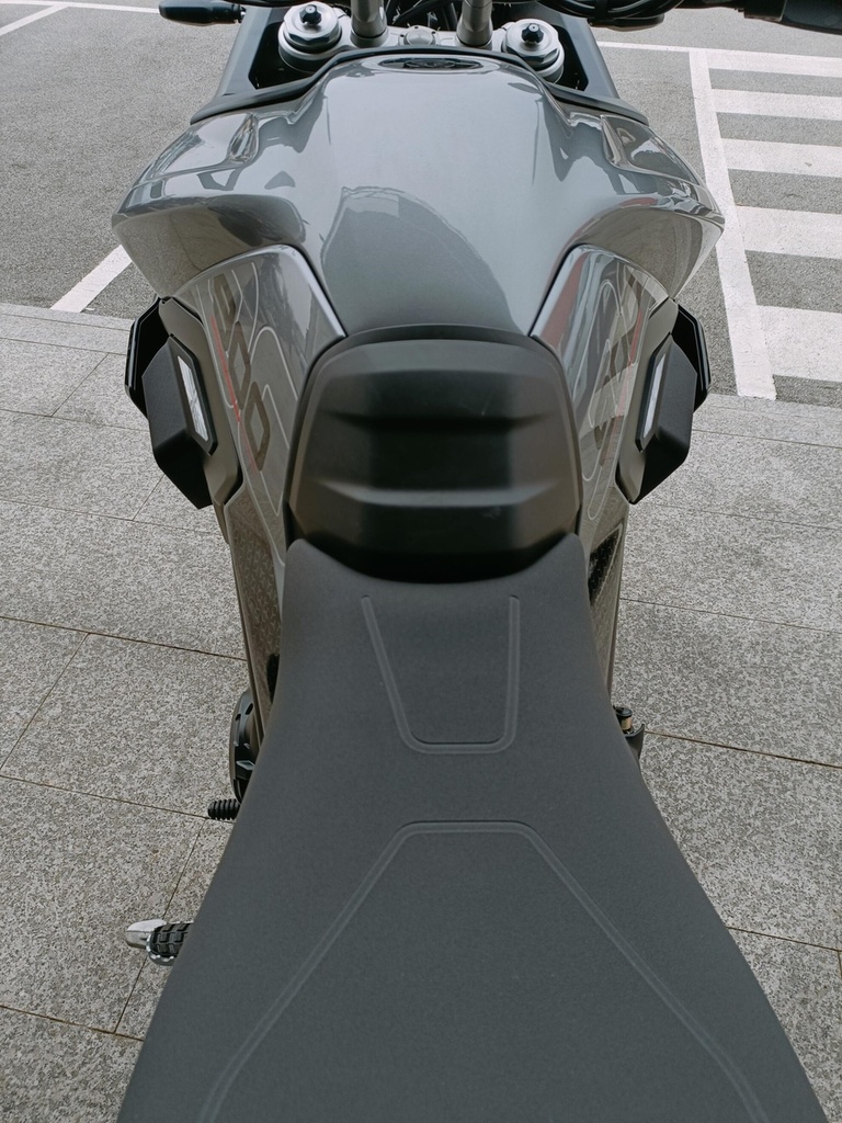 DFL001SIL (2).jpg