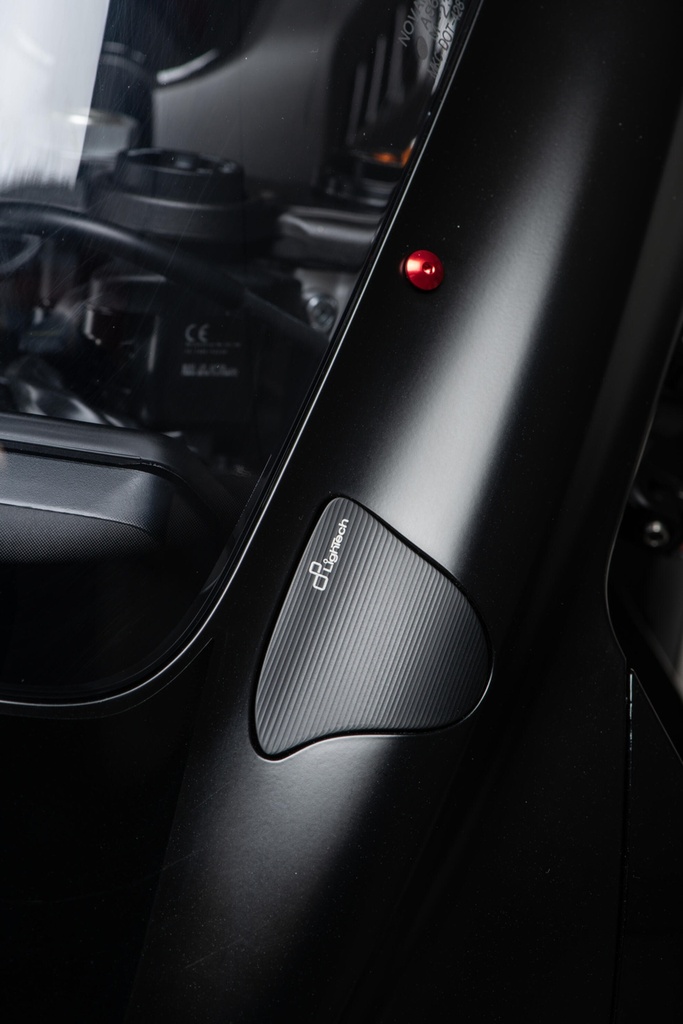 SPE124NER_MOUNTED_2.jpg