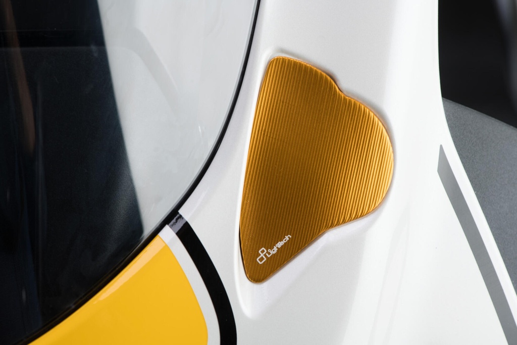 SPEYA120ORO_MOUNTED_4.jpg