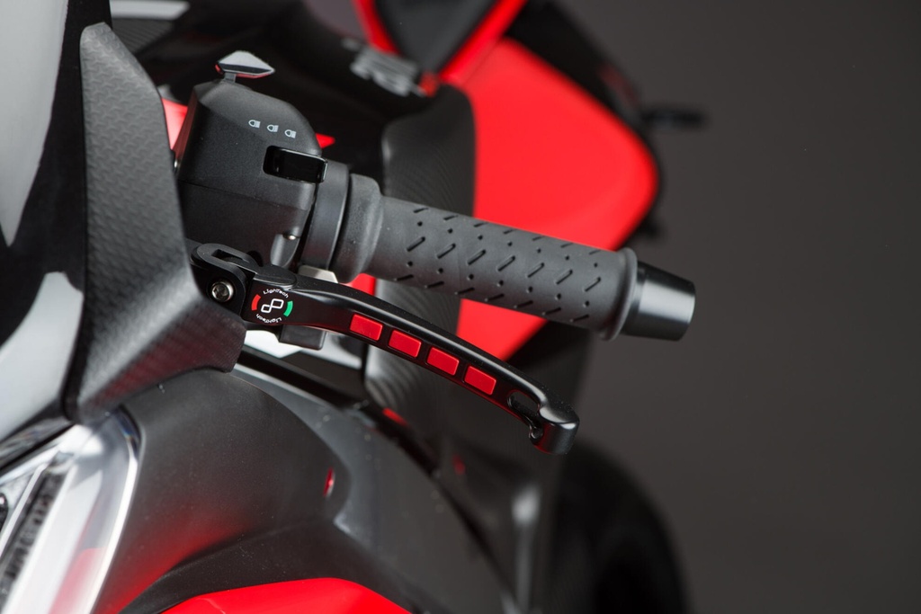 LEVXF001K_MOUNTED_2.jpg