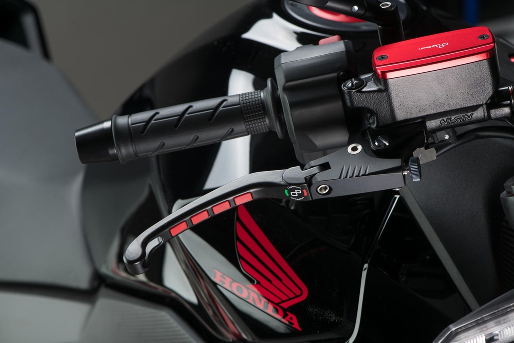 KLEV135K_MOUNTED_1.jpg