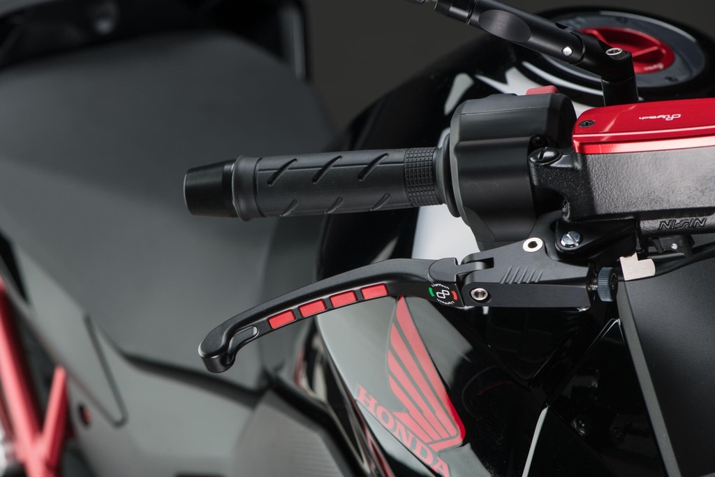 KLEV135K_MOUNTED_3.jpg