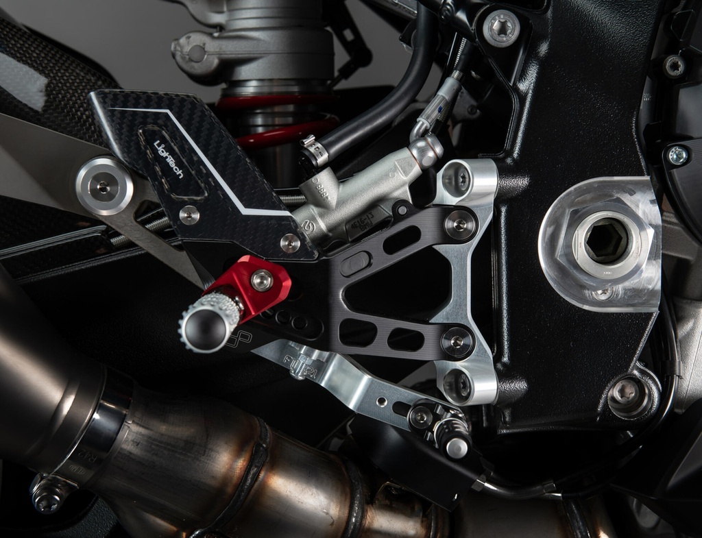 FTRBM007R_MOUNTED_2.jpg