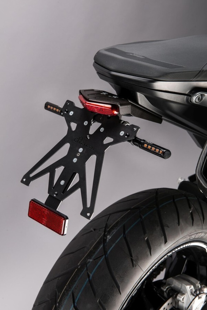 FRE930NER (3)_APPL.jpg