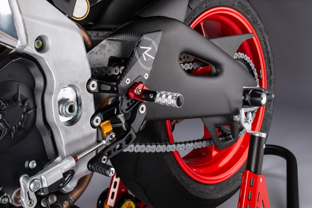 CARA4060_MOUNTED.jpg