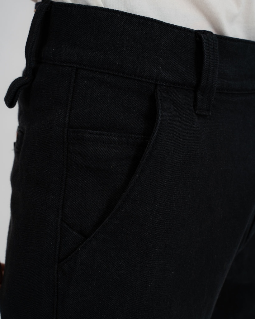 CHINO_BLACK_7_dafed54b-94b8-4b3f-bfad-56c9ac9cbf08.jpg