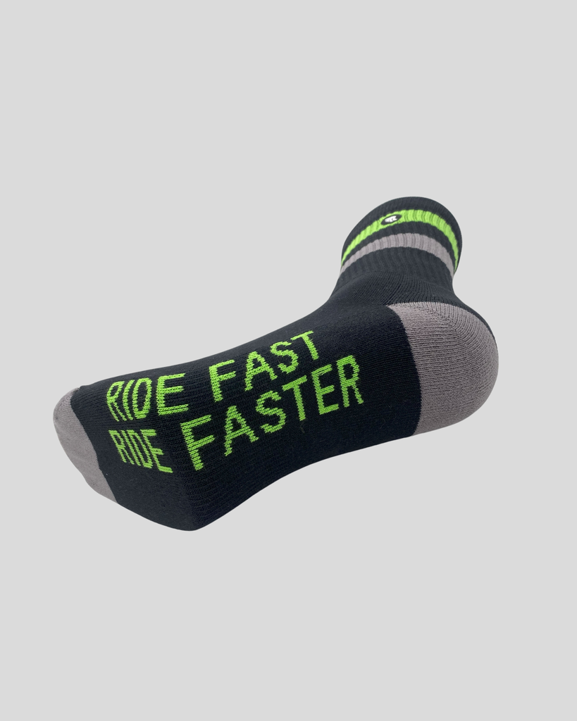 RC961052RideFastSocksGreen_Grey2.png