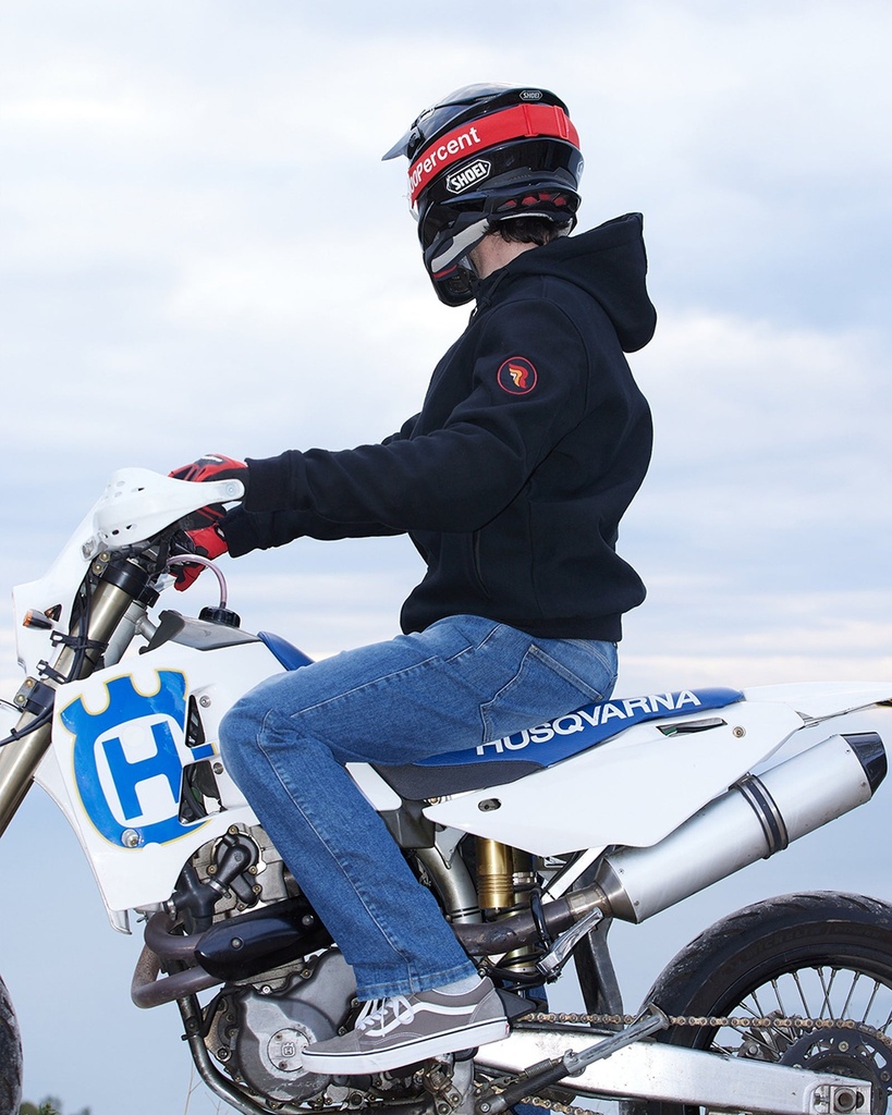 RC1002A3_Dave-Blue_5.jpg