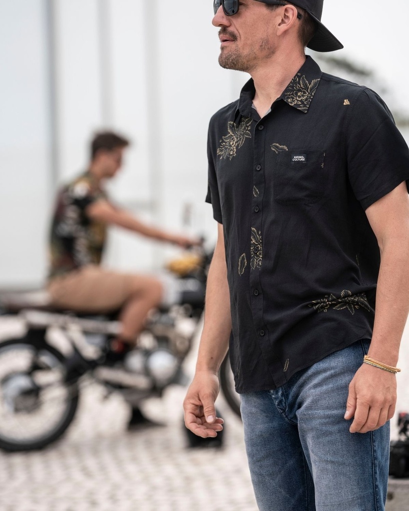 RC670301KapaluaShirtMen1.jpg