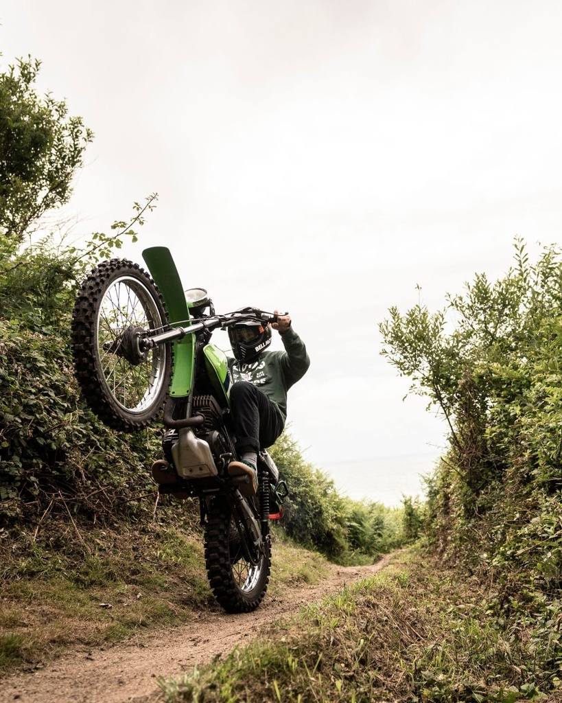 RC601003GreenHoodie4.jpg