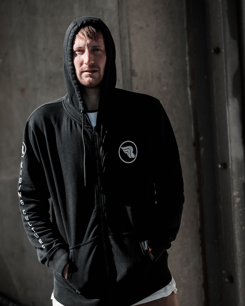 RC600901BlackZip10.jpg