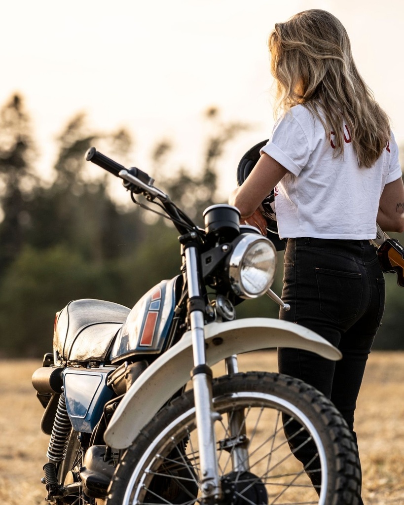RC550513LogoCropTopWhite2.jpg