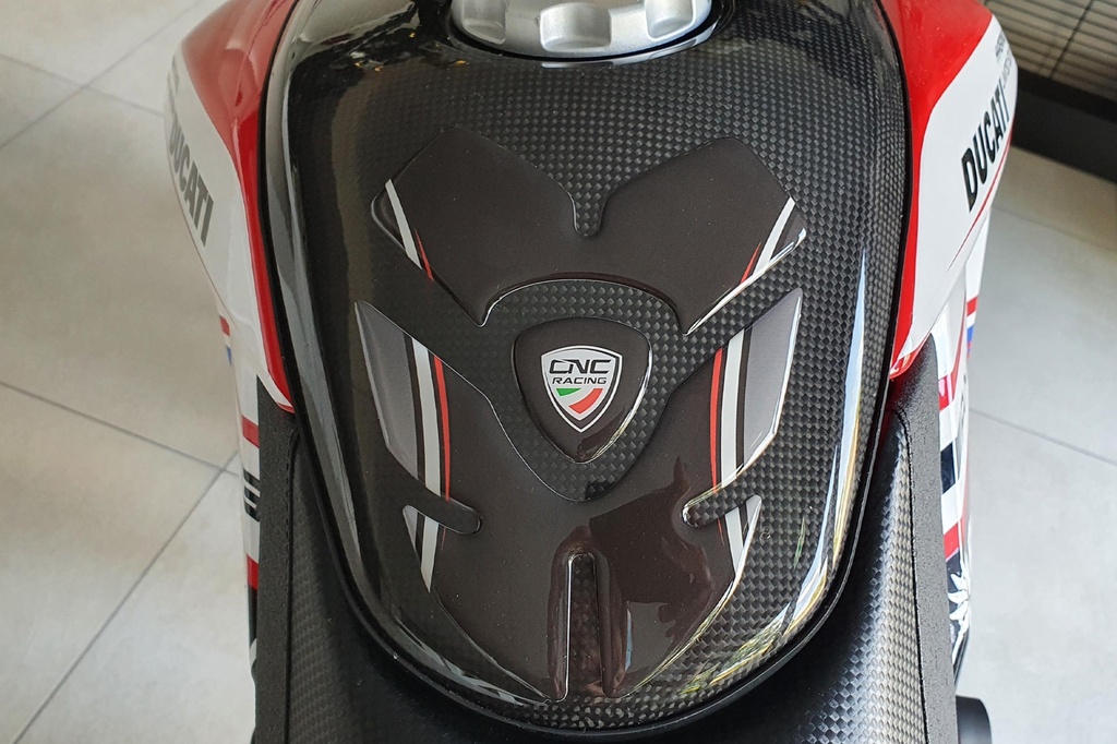 FP001B_mounted.jpg
