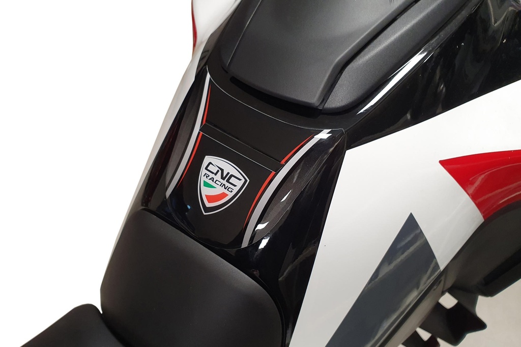 [CNC-FP010B] Fuel tank pad Ducati