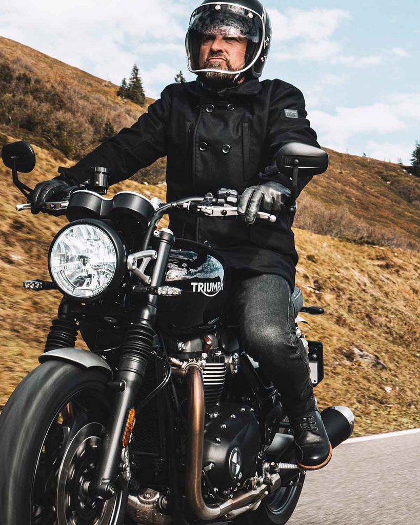 Rokkertech-Tapered-Slim-Black-Ride.jpg