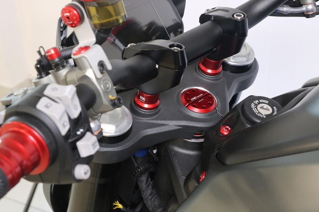 GH350R_mounted_Monster937.jpg