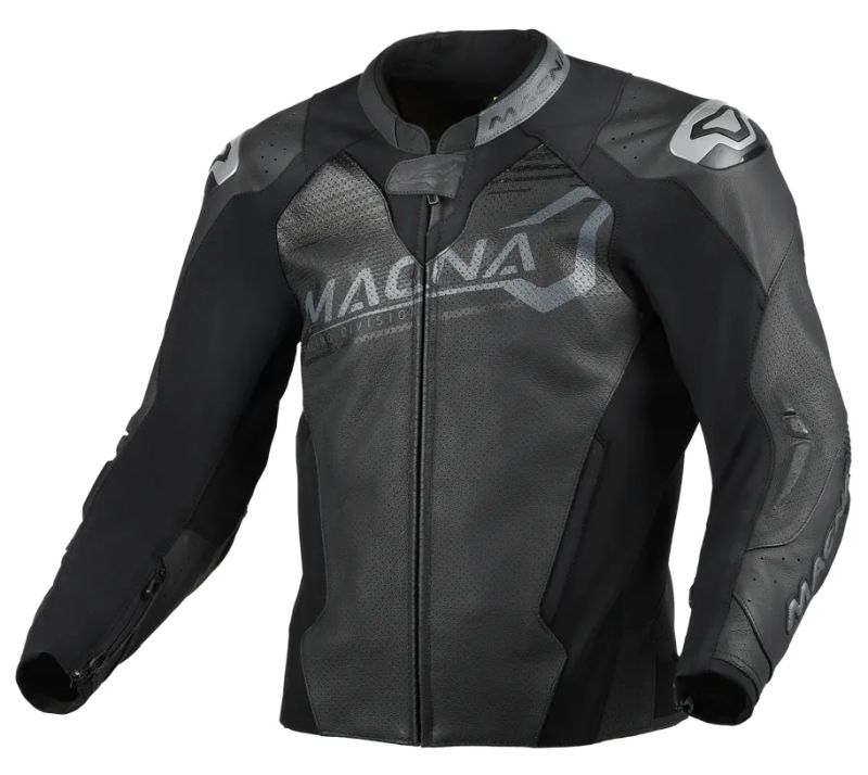 MA1667598.101.jpg