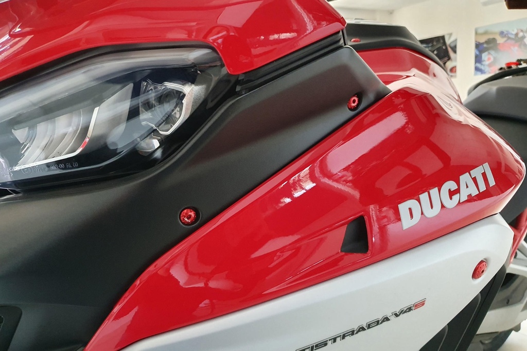 KV302R_02_Multistrada_V4.jpg