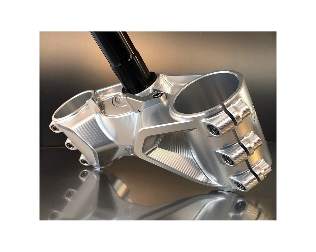 aluminium-steering-lower-triple-clamp-brutale-b4.jpg