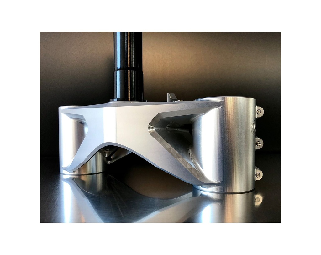 aluminium-steering-lower-triple-clamp-brutale-b4.jpg