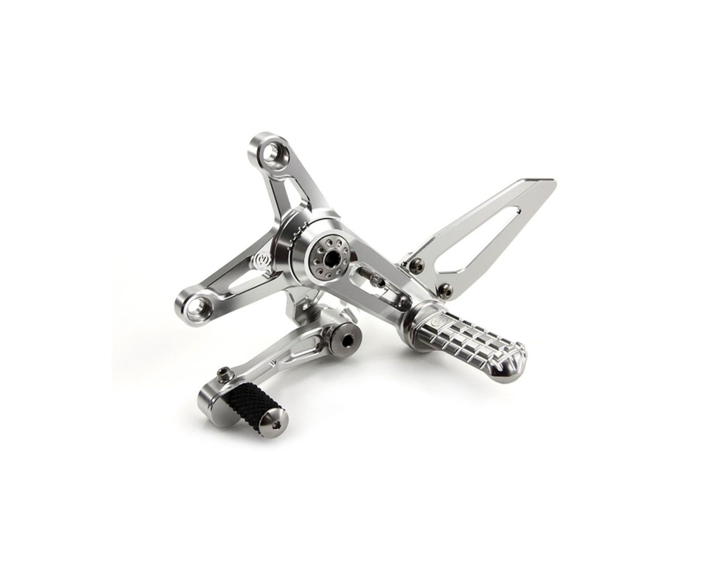 machined-from-solid-complete-riding-adjustable-footpegs-kit-brutale-800-my2016-euro4.jpg