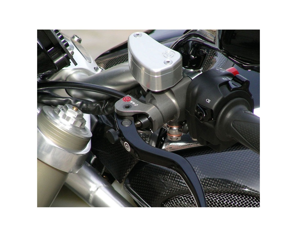 machined-from-solid-clutch-oil-reservoir-for-brembo-radial-pump.jpg