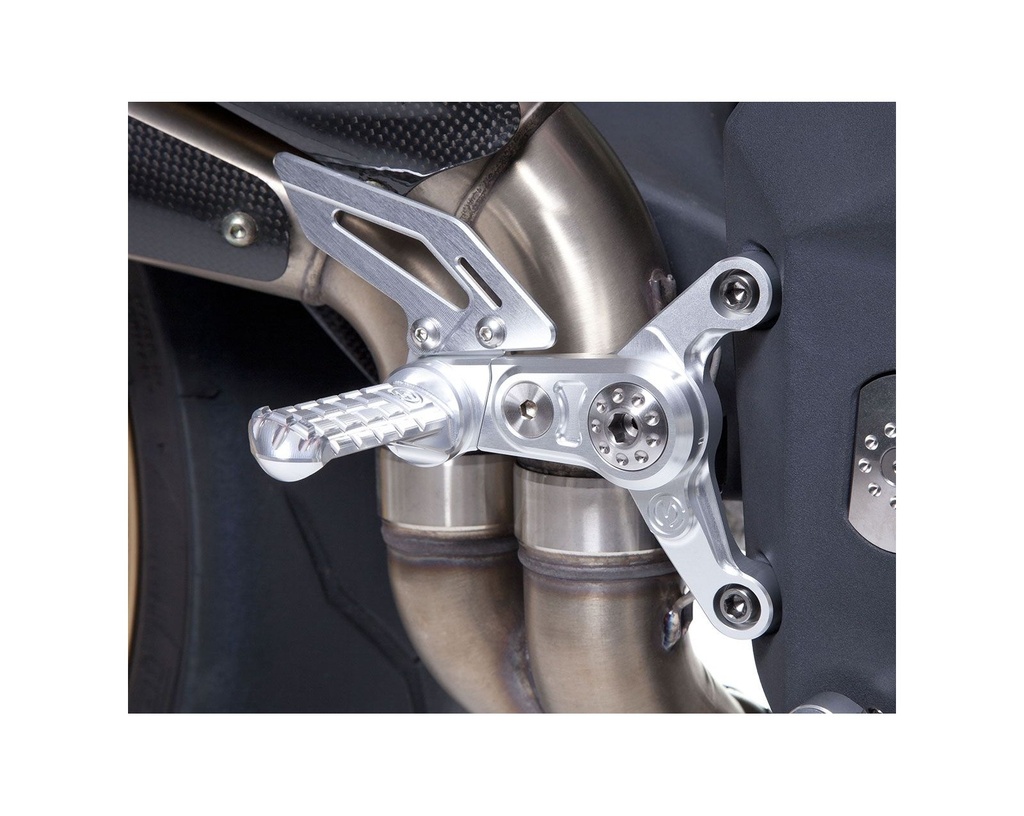machined-from-solid-riding-adjustable-footpegs-kit-new-design-mv-agusta-f4-brutale.jpg