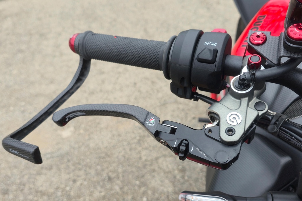 LBV04YB_mounted_02.jpg
