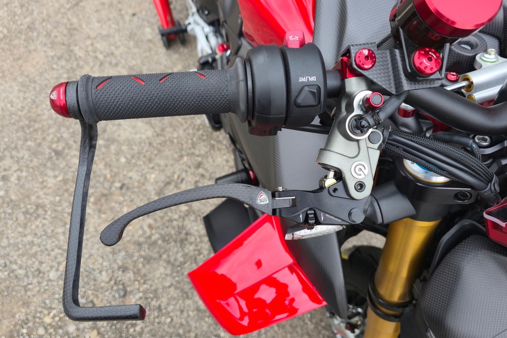 LBV04YB_mounted_03.jpg