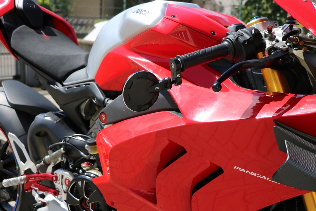 MR701BS_Panigale_V4R.jpg