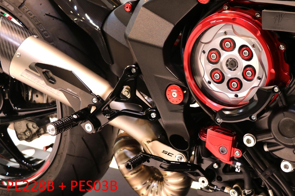 PE228B_dx_Brutale_203.jpg