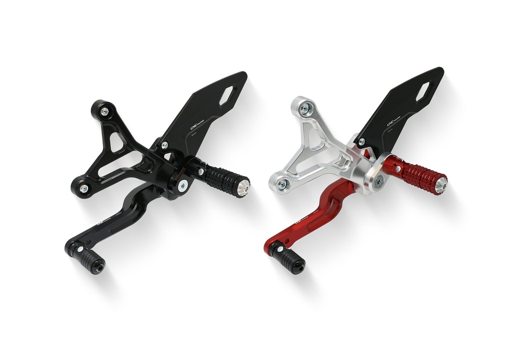 [CNC-PE229B] Adjustable rider rearsets MV Agusta Brutale (Black)