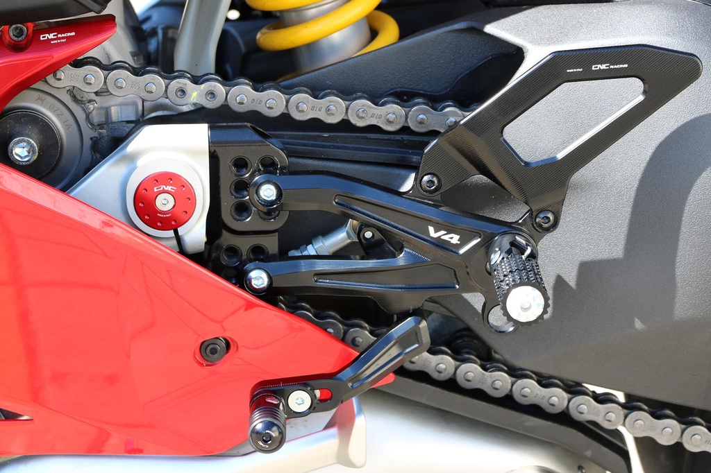 PE406B_sx_mounted_1.jpg