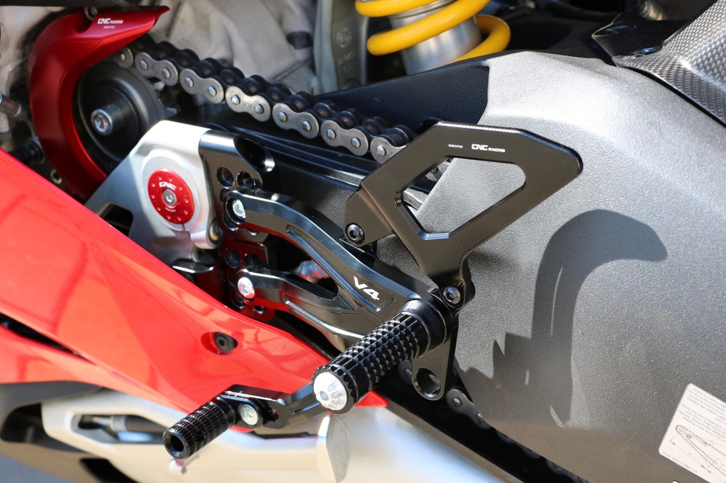 PE407B_sx_mounted_2.jpg