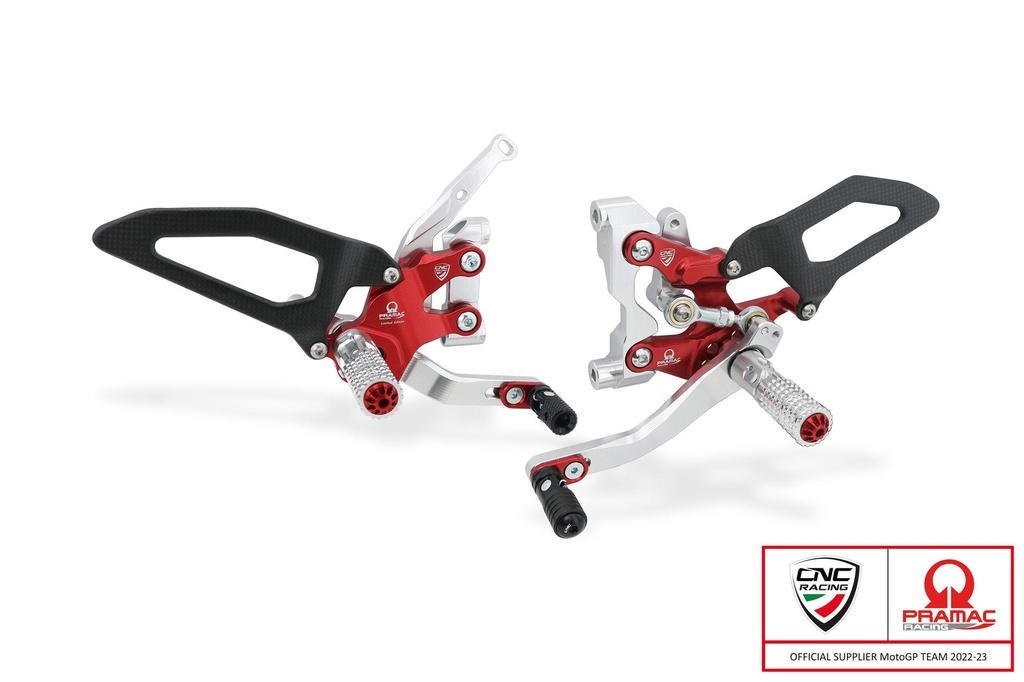 [CNC-PE411RPR] Adjustable rearsets Ducati Streetfighter V2 - Pramac racing Limited Edition (Red/Silver)