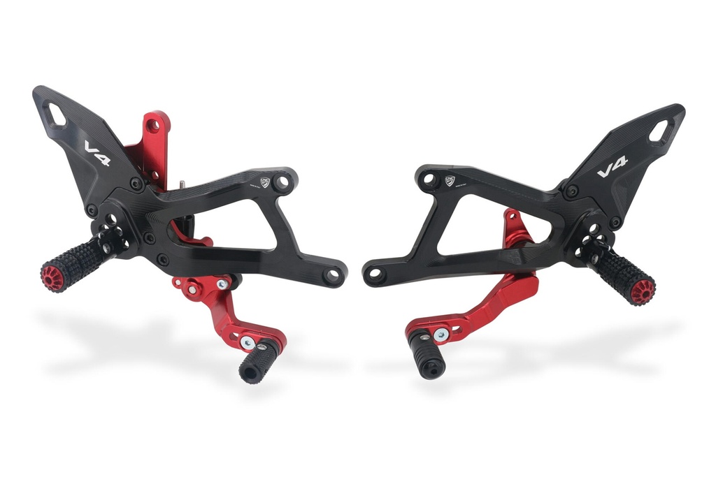 [CNC-PE414BR] Adjustable rearsets Ducati Panigale V4 (Black/Red)