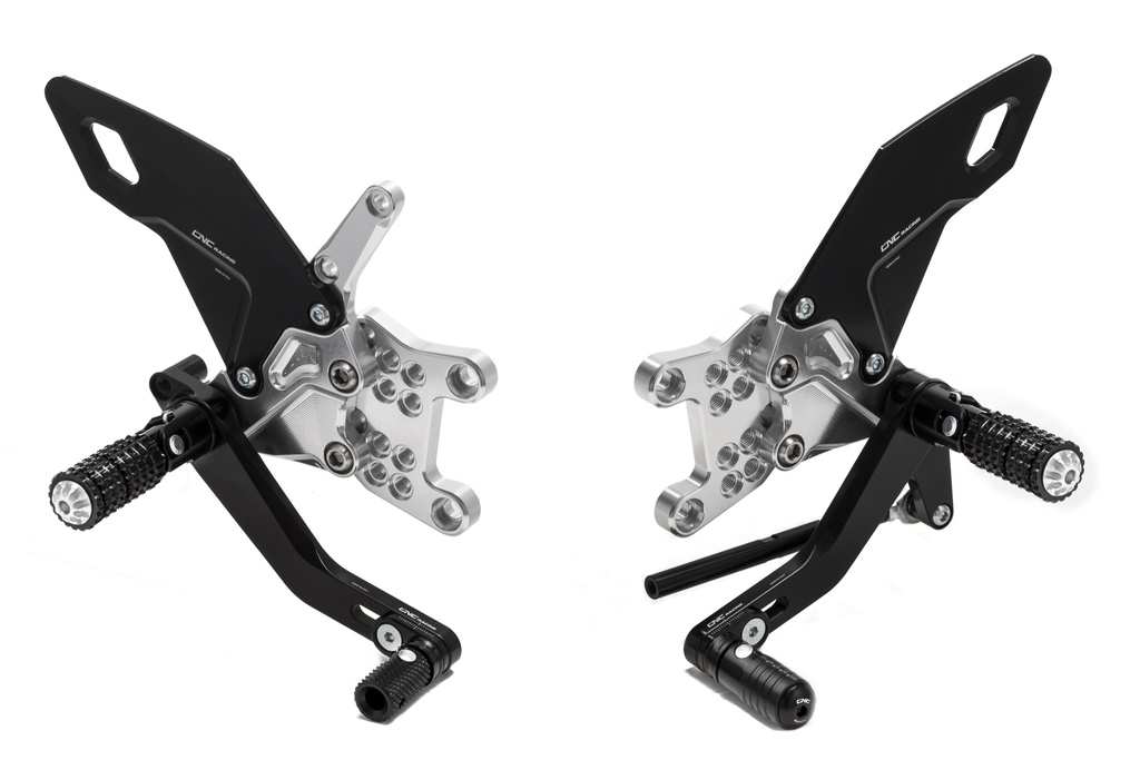 [CNC-PE500BS] REAR SETS ADJUSTABLE FOR APRILIA RSV4 - TUONO (Black/Silver)