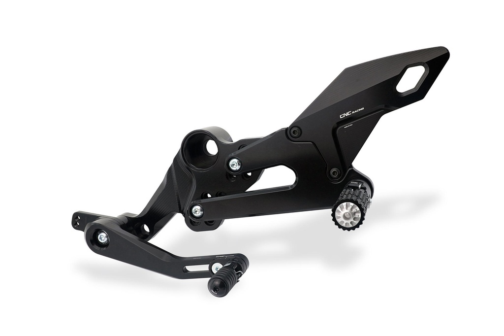 PE507B_gear_01.jpg