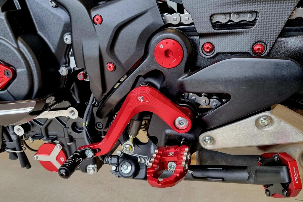 PEC04R_mounted_gear.jpg