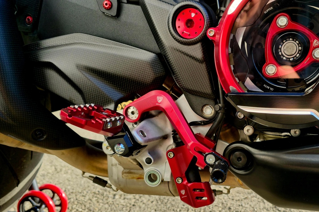 PEC05R_mounted01.jpg