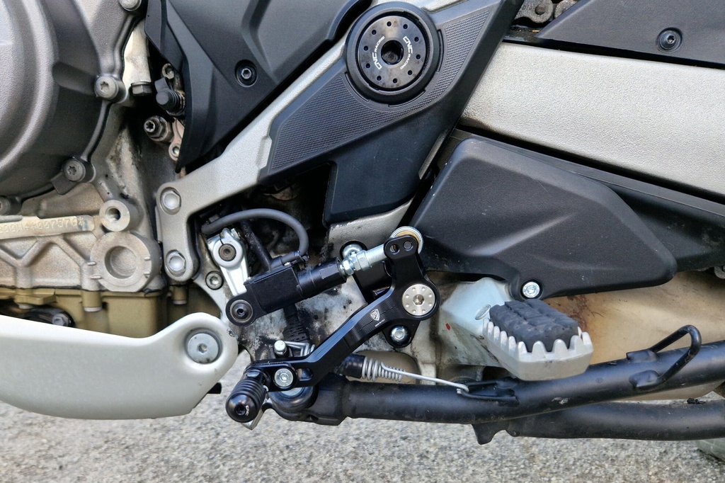 PEC06B_mounted_02.jpg