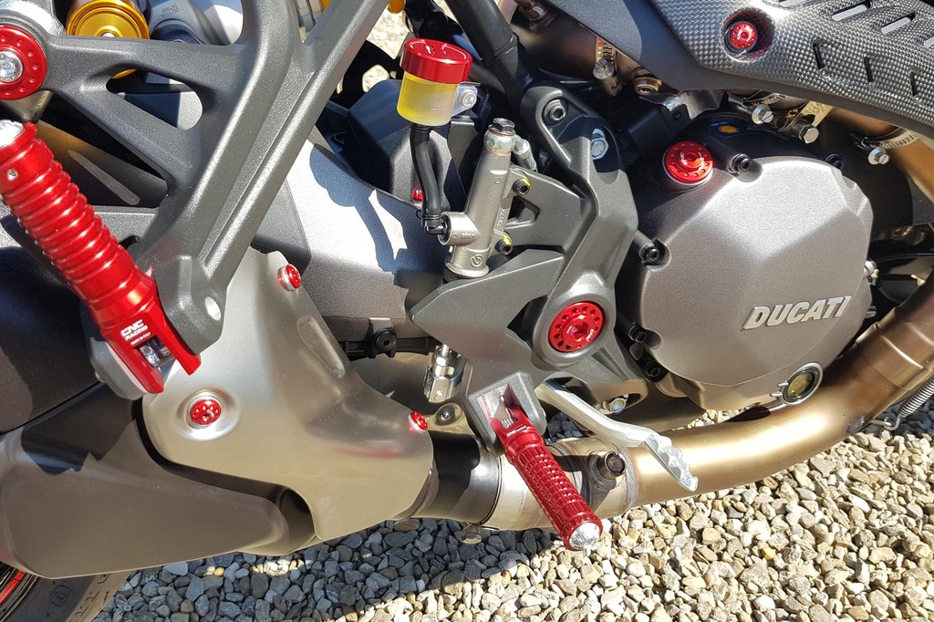 PEV02R_mounted_227.jpg