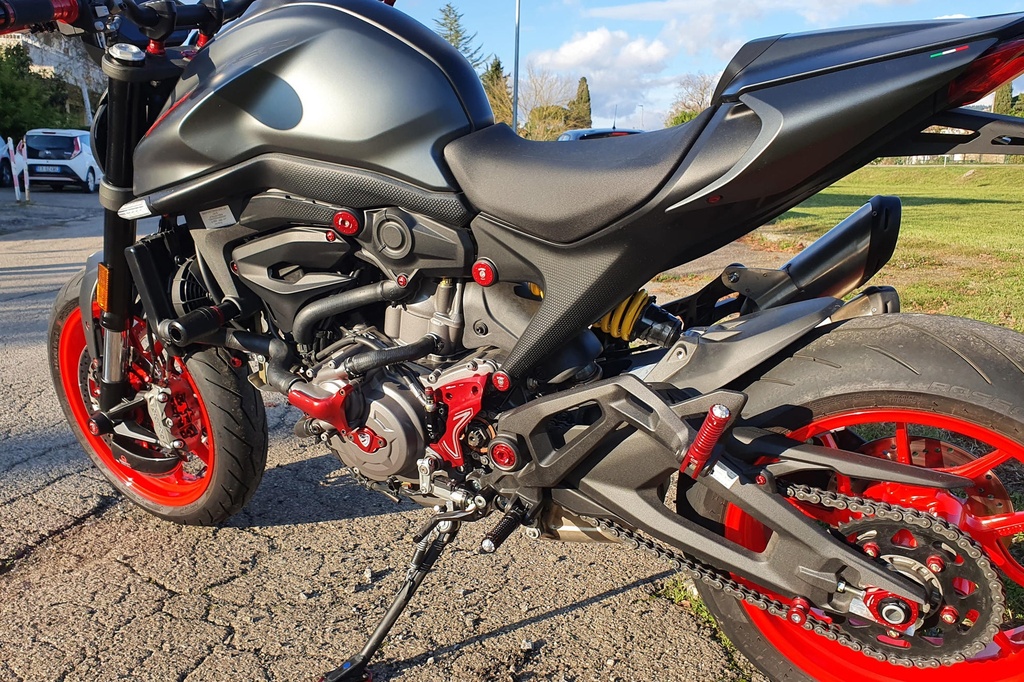 CP174R_mounted_727.jpg