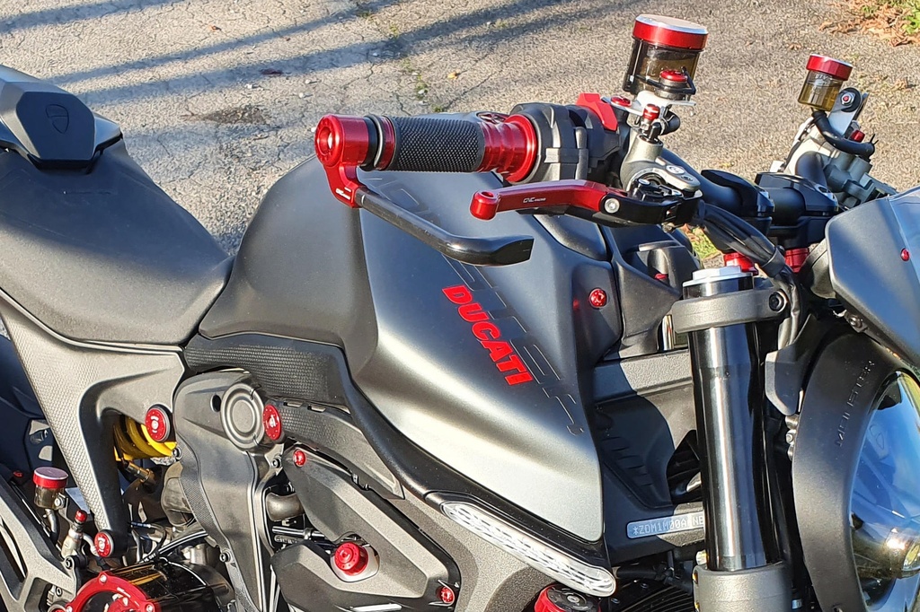 PL100R_PL121B_mounted.jpg