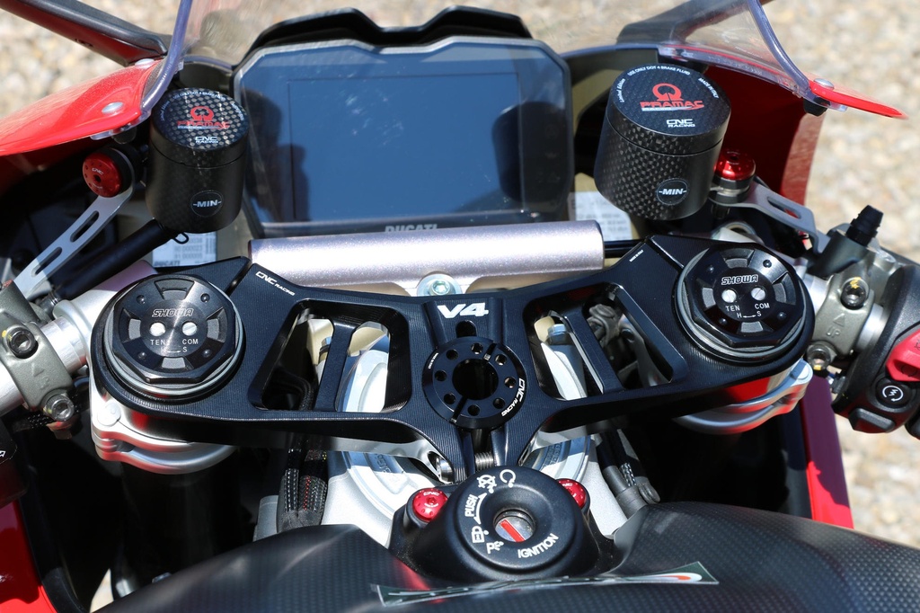 PST15B_mounted_01.jpg