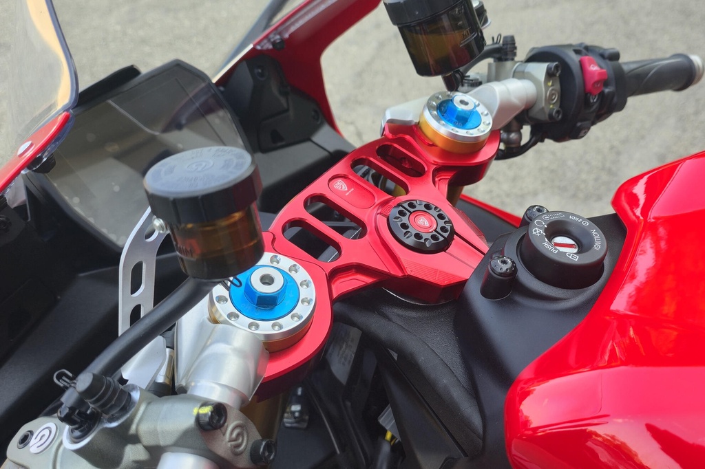 PST24R_GH459BR_mounted_03.jpg