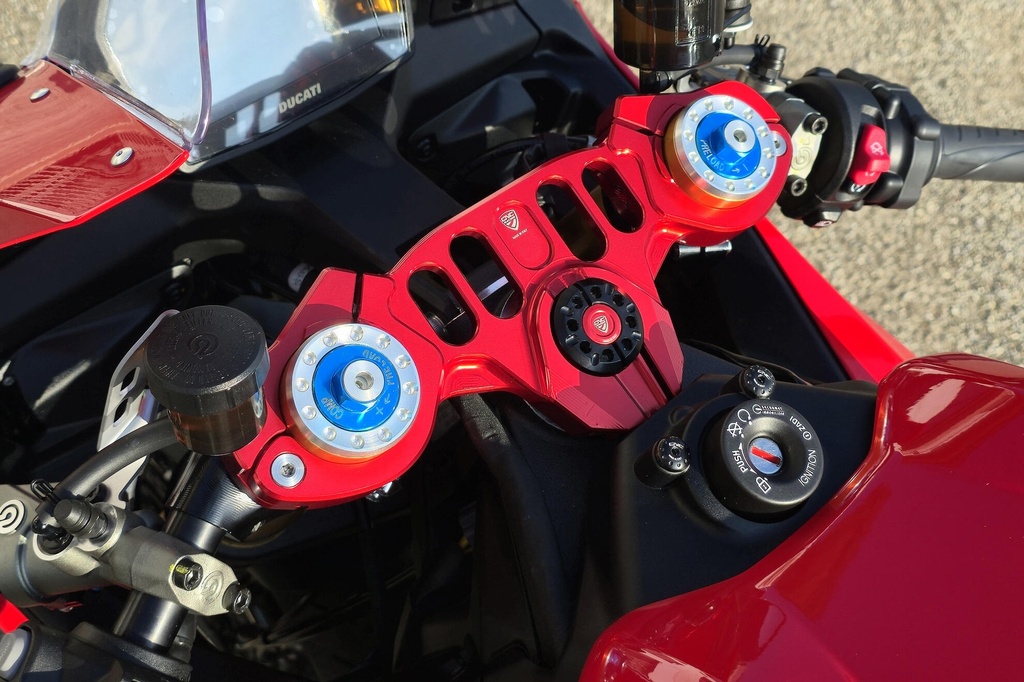 PST24R_PST25R_mounted_02.jpg