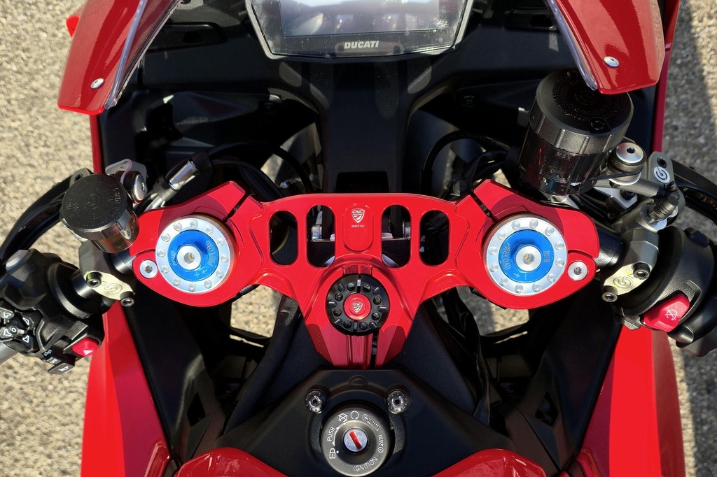 PST24R_PST25R_mounted_01.jpg