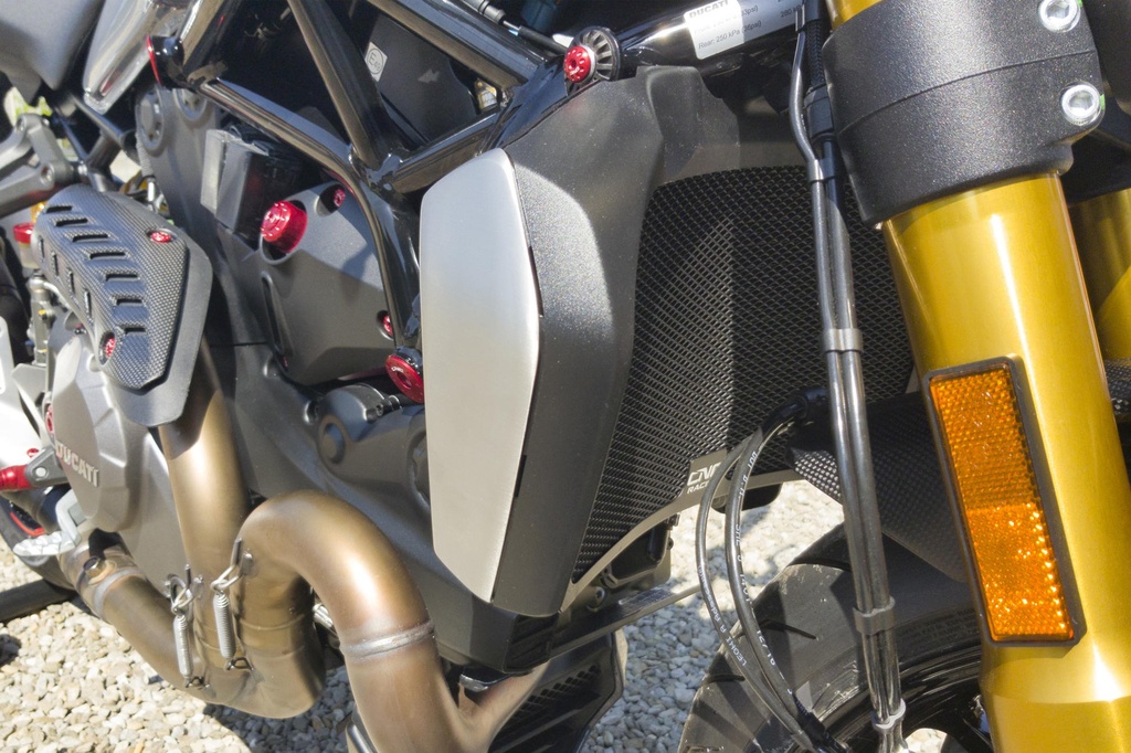 RA012B_Monster1200.jpg