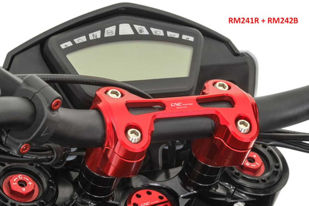 RM241R_RM242B_1.jpg